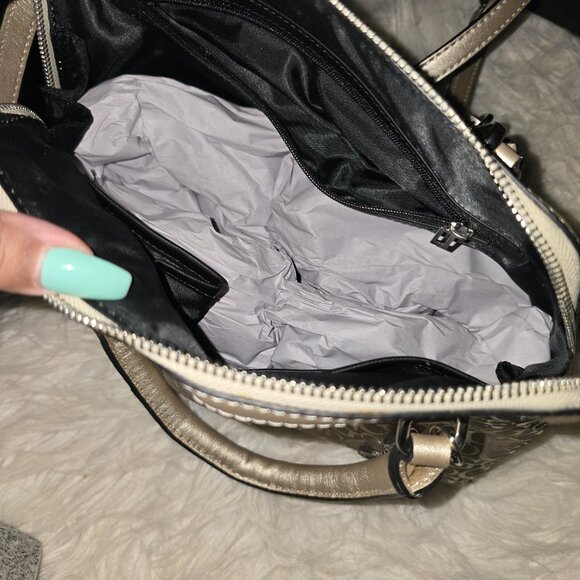 GUESS HANDBAG - Picture 5 of 5